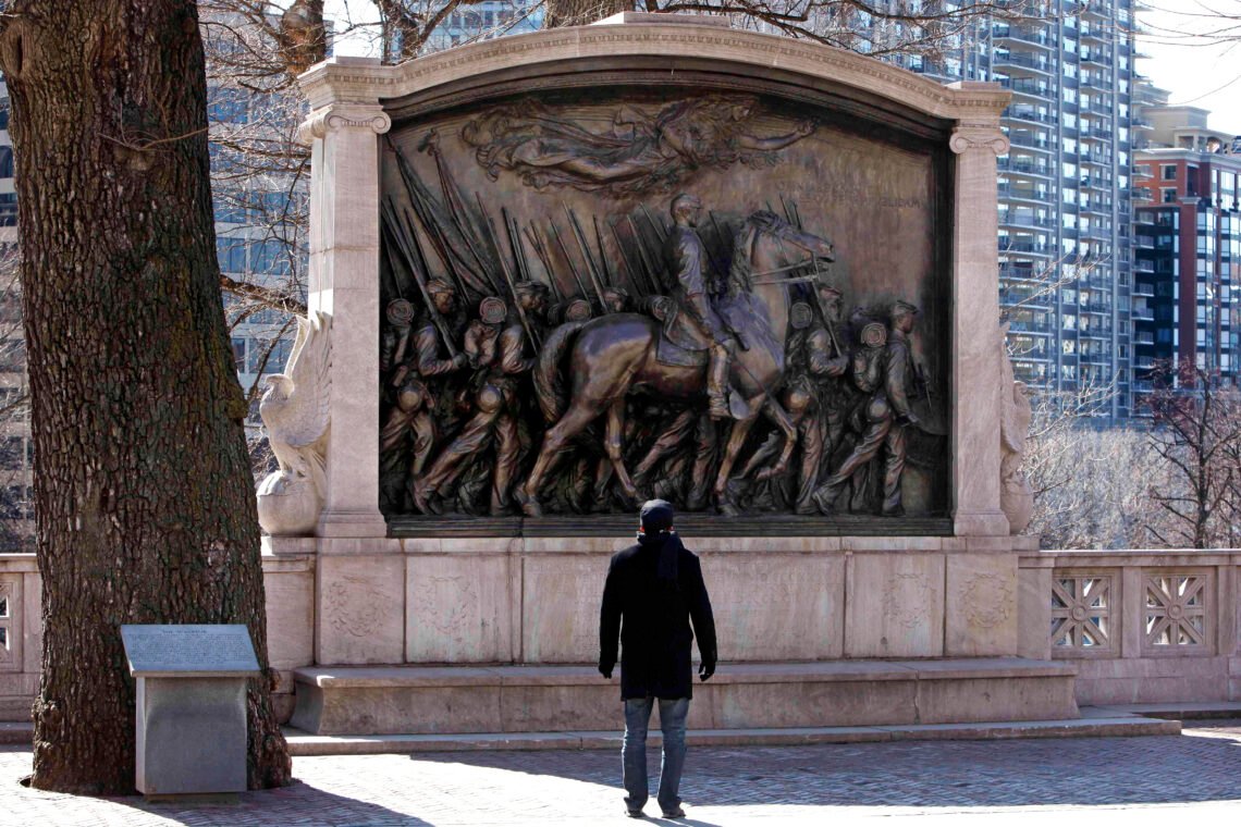 Minnesmärket över Union Col. Robert Gould Shaw och 54:e Massachusetts Volunteer Infantry Regiment, nära Statehouse i Boston. Foto: Michael Dwyer / AP Photo Minnesmärket över Union Col. Robert Gould Shaw och 54:e Massachusetts Volunteer Infantry Regiment, nära Statehouse i Boston. Foto: Michael Dwyer / AP Photo