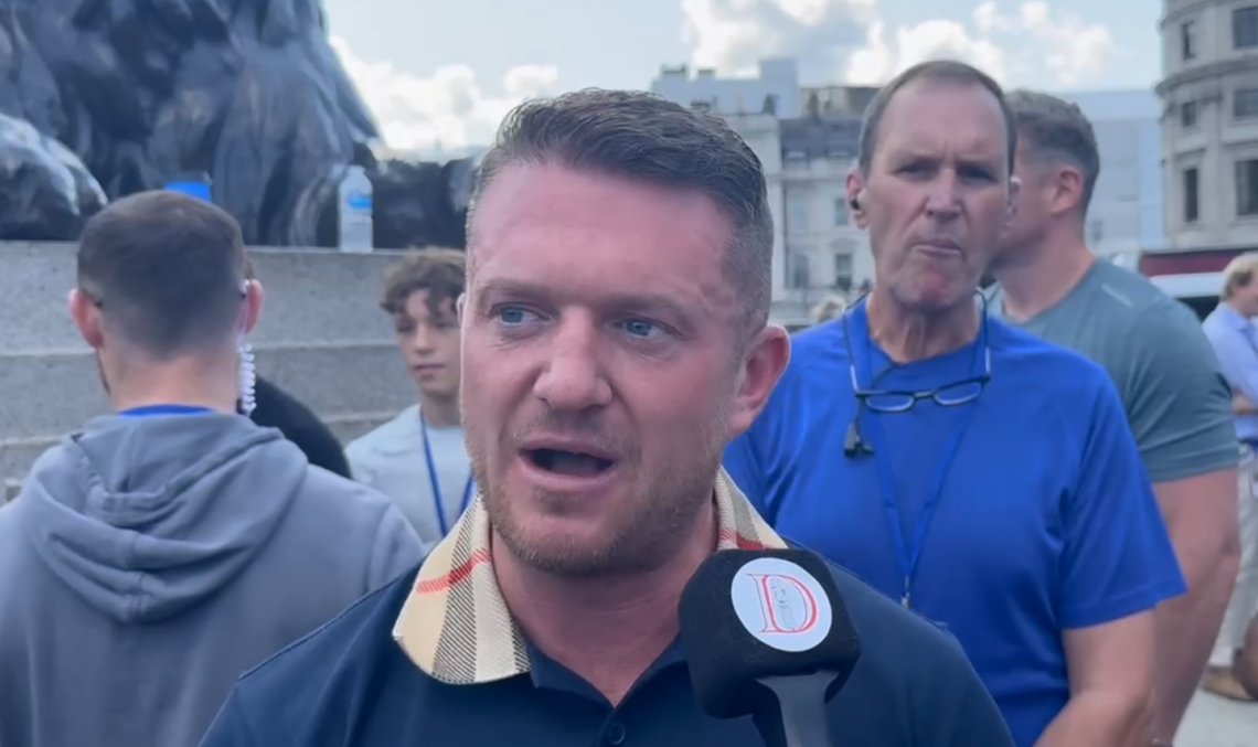 Enligt Daily Mirror ska Tommy Robinson ha rymt från Storbritannien, och dök inte upp under dagens planerade rättegång i High Court. Foto: Rebecca Mistereggen Enligt Daily Mirror ska Tommy Robinson ha rymt från Storbritannien, och dök inte upp under dagens planerade rättegång i High Court. Foto: Rebecca Mistereggen