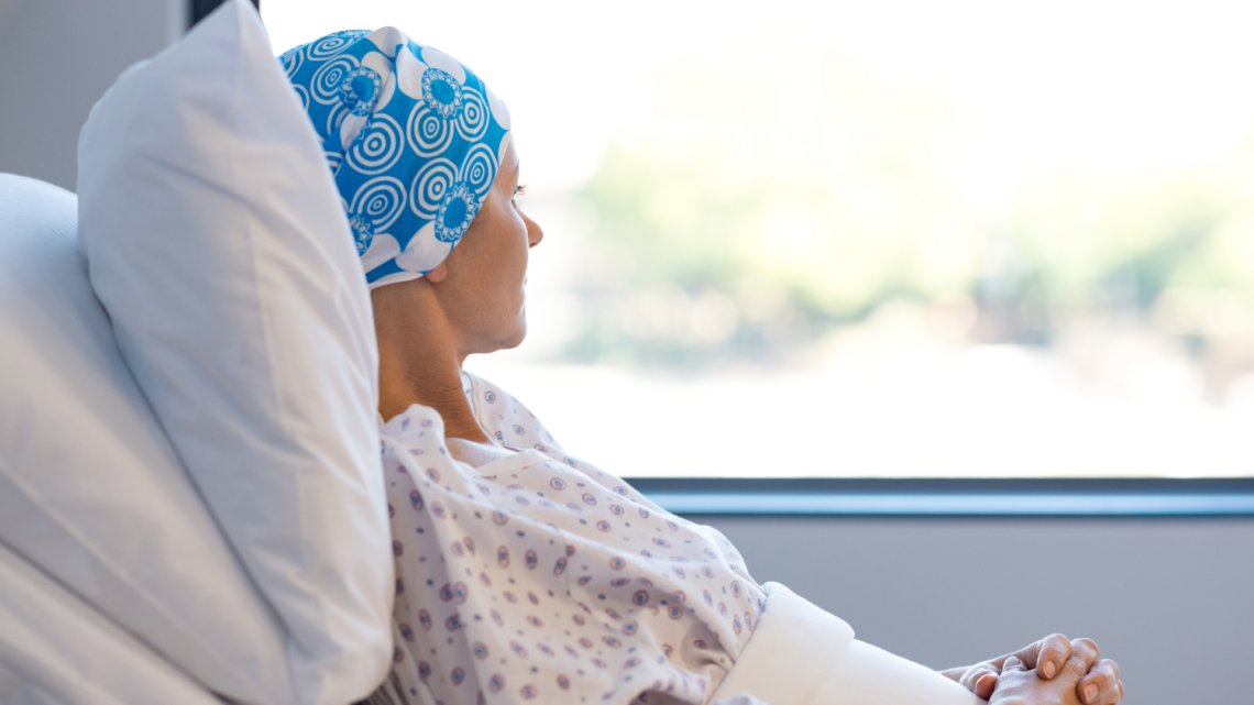En kvinna som skulle in för att få sina bröst borttagna på grund av bröstcancer i Kanada berättar öppet för Telegraph att hon erbjöds assisterad självmord på väg in till operationssalen. Foto: Illustrationsbild En kvinna som skulle in för att få sina bröst borttagna på grund av bröstcancer i Kanada berättar öppet för Telegraph att hon erbjöds assisterad självmord på väg in till operationssalen. Foto: Illustrationsbild