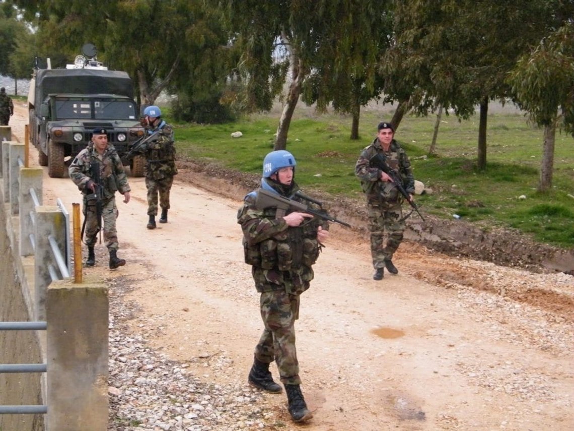 UNIFIL patrullerar tillsammans med Lebanese Armed Forces (LAF) längs den så kallade Blå linjen. Foto: Pte Mark Slattery / Flickr UNIFIL patrullerar tillsammans med Lebanese Armed Forces (LAF) längs den så kallade Blå linjen. Foto: Pte Mark Slattery / Flickr