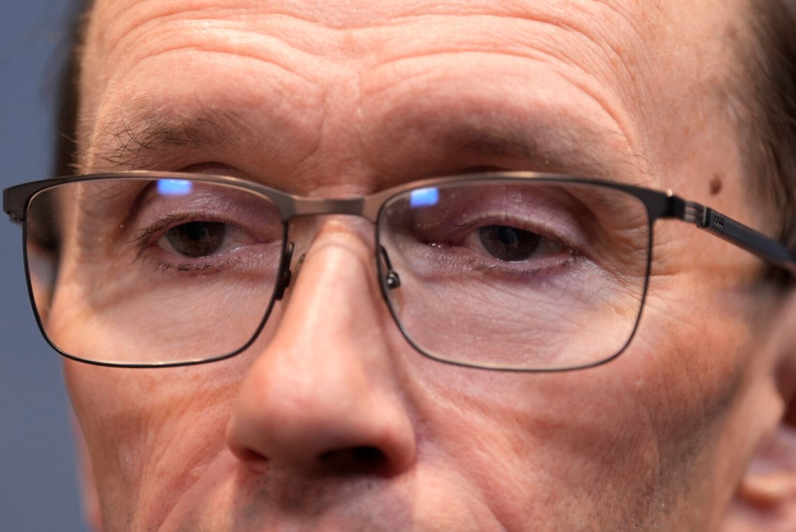 Norges utrikesminister Espen Barth Eide träffar pressen efter ett möte med generalsekreteraren för United Nations Relief and Works Agency for Palestine Refugees in the Near East (Unrwa), Philippe Lazzarini, vid utrikesministeriet på tisdagskvällen. Foto: Terje Pedersen / NTB Norges utrikesminister Espen Barth Eide träffar pressen efter ett möte med generalsekreteraren för United Nations Relief and Works Agency for Palestine Refugees in the Near East (Unrwa), Philippe Lazzarini, vid utrikesministeriet på tisdagskvällen. Foto: Terje Pedersen / NTB