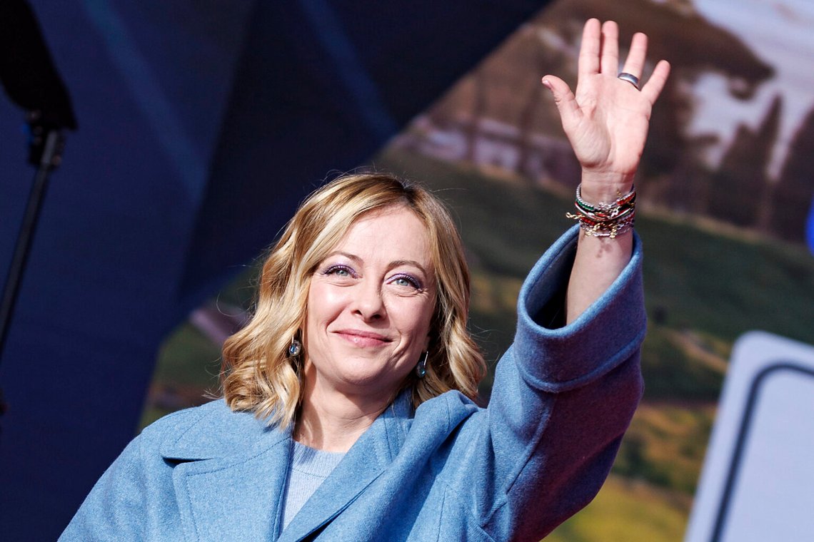 Italiens premiärminister Giorgia Meloni reste till Florida i lördags för att träffa Donald Trump, som svärs in som USA:s president om drygt två veckor. Foto: Roberto Monaldo / LaPresse / AP / NTB Italiens premiärminister Giorgia Meloni reste till Florida i lördags för att träffa Donald Trump, som svärs in som USA:s president om drygt två veckor. Foto: Roberto Monaldo / LaPresse / AP / NTB