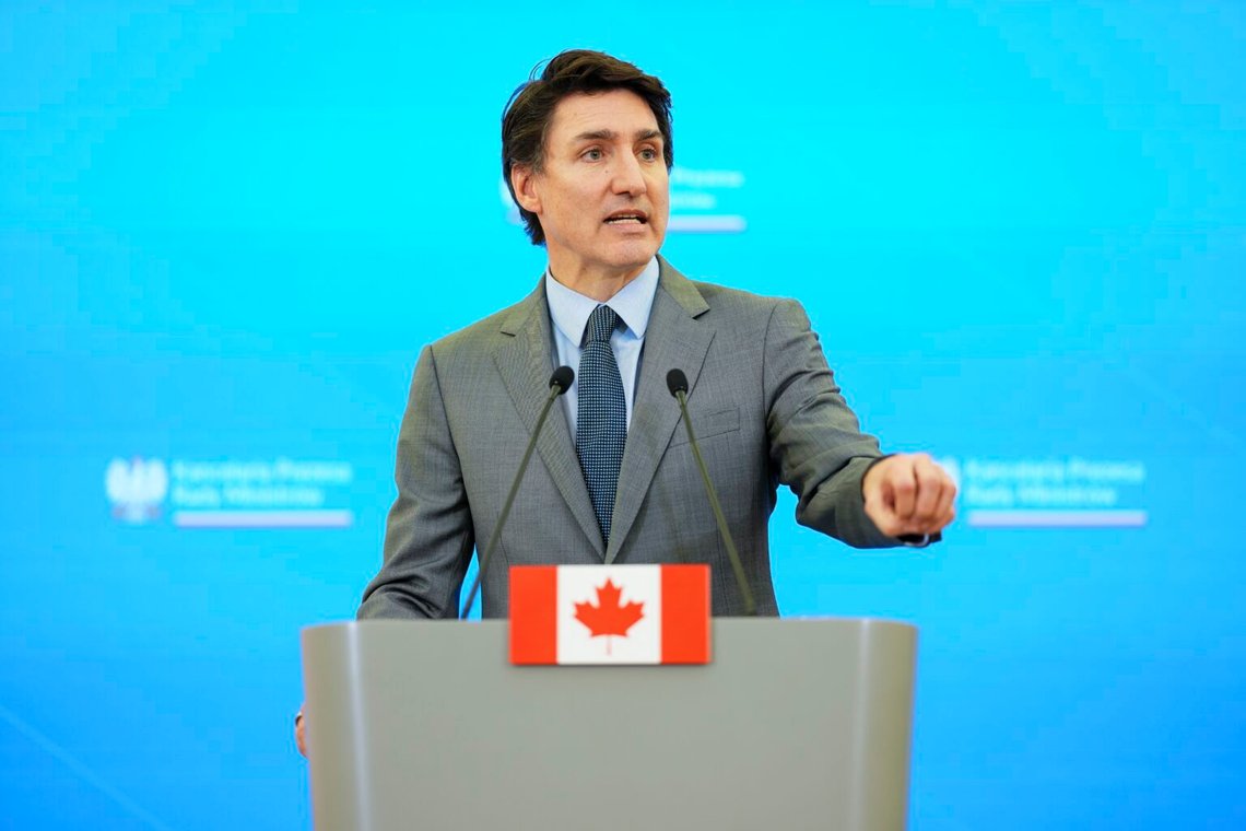 Justin Trudeau träffade Polens premiärminister Donald Tusk i Warszawa på tisdagen. Nu möter han hårdare motstånd från Donald Trump. Foto: AP /Sean Kilpatrick/ NTB Justin Trudeau träffade Polens premiärminister Donald Tusk i Warszawa på tisdagen. Nu möter han hårdare motstånd från Donald Trump. Foto: AP /Sean Kilpatrick/ NTB