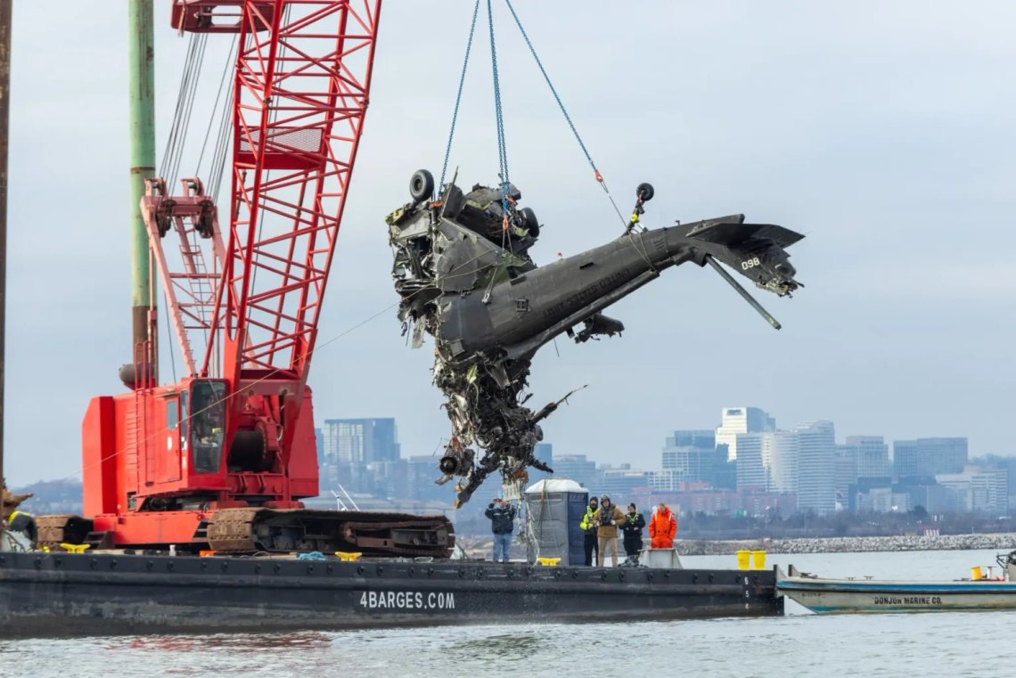 Foto: National Transportation Safety Board (NTSB), Foto: National Transportation Safety Board (NTSB),