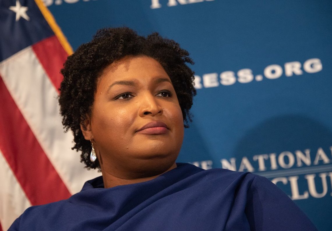 Stacey Abrams talar under en lunch på National Press Club, Washington, DC. 15 november 2019. Foto: Shutterstock av Al Teich, USA. Stacey Abrams talar under en lunch på National Press Club, Washington, DC. 15 november 2019. Foto: Shutterstock av Al Teich, USA.