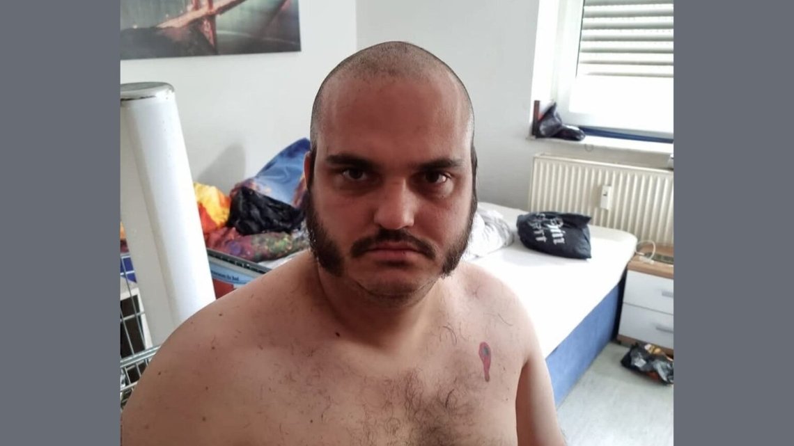 Alexander S. (40) uppges vara mannen bakom terrorattacken i Mannheim, där två personer dödades och minst tio personer skadades allvarligt. Foto: X Alexander S. (40) uppges vara mannen bakom terrorattacken i Mannheim, där två personer dödades och minst tio personer skadades allvarligt. Foto: X