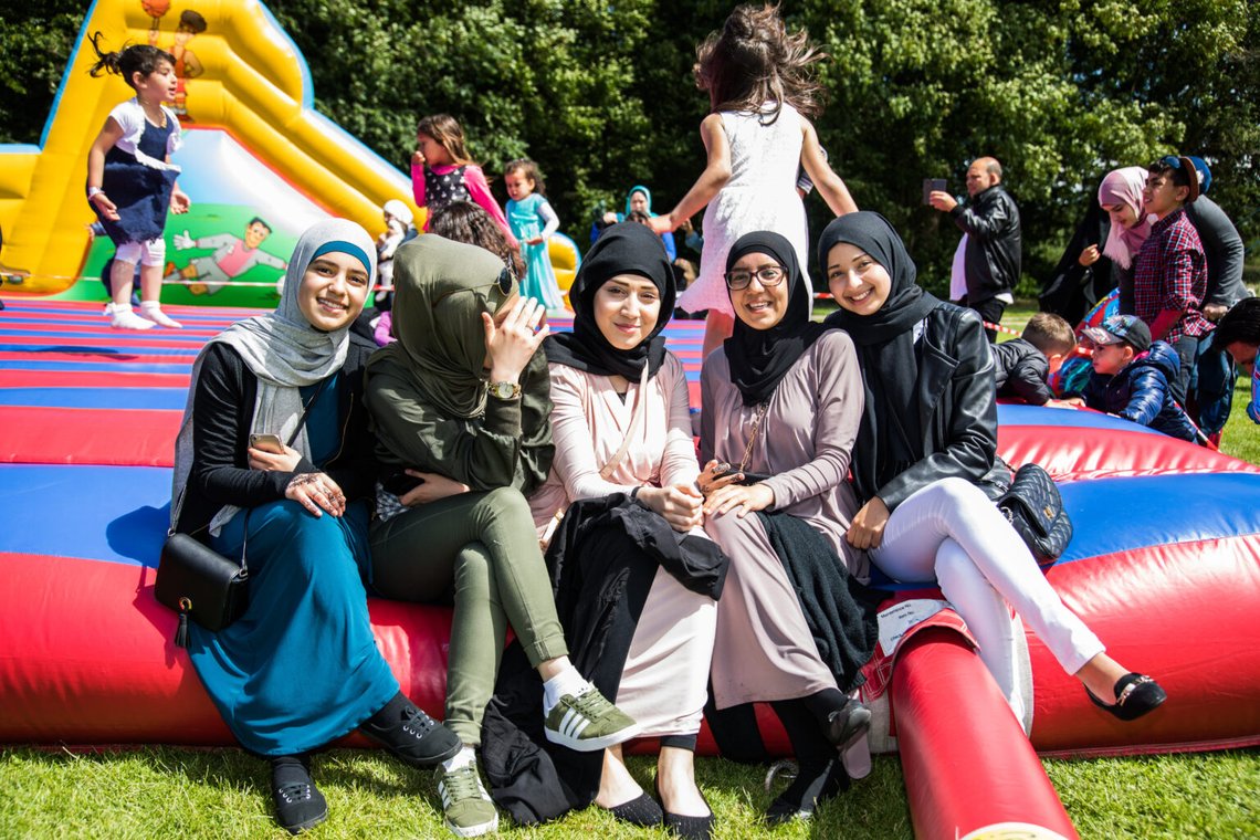 Muslimska familjer firar Eid i en park i Köpenhamn den 25 juni 2017. Muslimska familjer firar Eid i en park i Köpenhamn den 25 juni 2017.