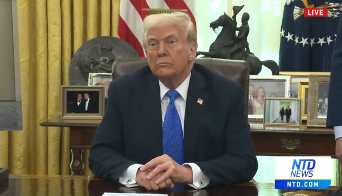 Donald J. Trump under dagens presskonferens i Ovala rummet. Foto: Skärmdump video NTD News Donald J. Trump under dagens presskonferens i Ovala rummet. Foto: Skärmdump video NTD News