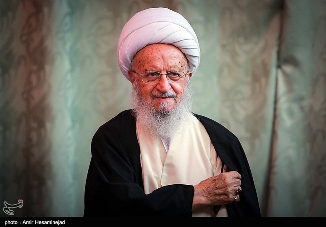 Storayatollah Naser Makarem Shirazi. Foto: Amir Hesaminejad, Tasnim News Agency CC BY 4.0 Storayatollah Naser Makarem Shirazi. Foto: Amir Hesaminejad, Tasnim News Agency CC BY 4.0