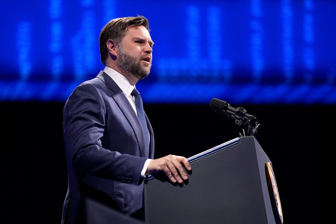 J.D. Vance. Foto: John Locher / AP / NTB. J.D. Vance. Foto: John Locher / AP / NTB.