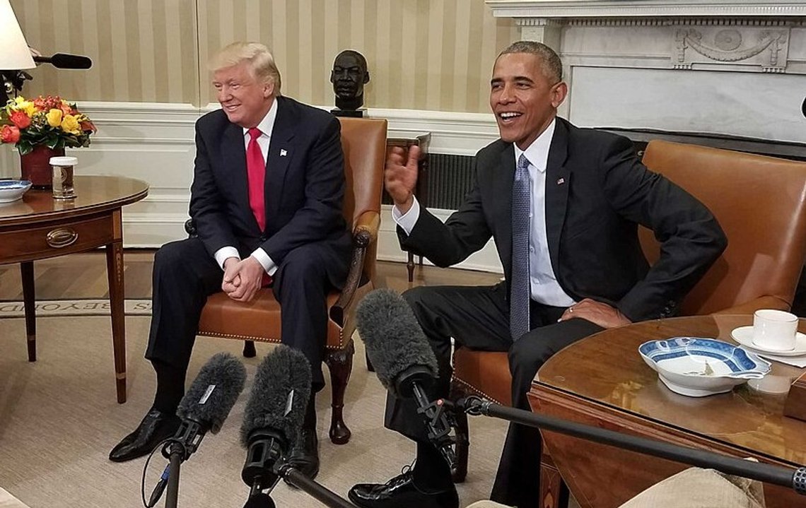 President Barack Obama möter den tillträdande presidenten Donald Trump i Vita huset, 10 november 2016. Foto: Wikimedia. President Barack Obama möter den tillträdande presidenten Donald Trump i Vita huset, 10 november 2016. Foto: Wikimedia.