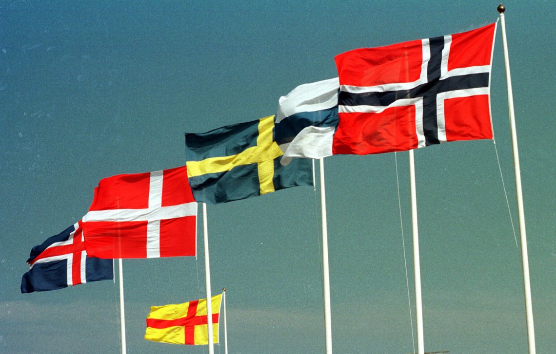 Kalmar. 600 år sedan Kalmarunionen grundades. - Det som för 600 år sedan omfattade Kalmarunionen utgör idag fem nationer. Längst ner syns Kalmars egen flagga. Foto: Per Løchen/NTB Kalmar. 600 år sedan Kalmarunionen grundades. - Det som för 600 år sedan omfattade Kalmarunionen utgör idag fem nationer. Längst ner syns Kalmars egen flagga. Foto: Per Løchen/NTB