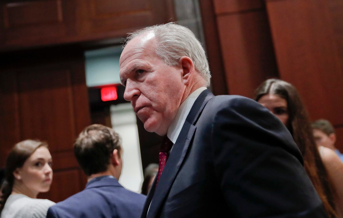 Före detta CIA-chefen John Brennan lämnar Capitol Hill i Washington den 23 maj 2017 efter att ha vittnat inför House Intelligence Committee Russia Investigation Task Force.. Foto: Pablo Martinez Monsivais/ AP Photo/ NTB Före detta CIA-chefen John Brennan lämnar Capitol Hill i Washington den 23 maj 2017 efter att ha vittnat inför House Intelligence Committee Russia Investigation Task Force.. Foto: Pablo Martinez Monsivais/ AP Photo/ NTB