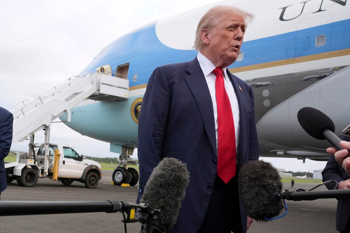 President Donald Trump talar till media efter att han anlänt till Prestwick Airport i Ayrshire, Skottland, den 25 juli 2025. Foto: Jacquelyn Martin/AP Photo President Donald Trump talar till media efter att han anlänt till Prestwick Airport i Ayrshire, Skottland, den 25 juli 2025. Foto: Jacquelyn Martin/AP Photo
