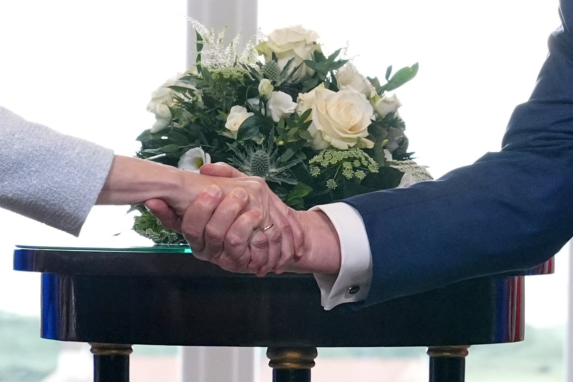 President Donald Trump och Europeiska kommissionens ordförande Ursula von der Leyen skakar hand efter att ha nått ett handelsavtal på Trump Turnberrys golfbana i Turnberry, Skottland, den 27 juli 2025. Foto: Jacquelyn Martin/AP Photo President Donald Trump och Europeiska kommissionens ordförande Ursula von der Leyen skakar hand efter att ha nått ett handelsavtal på Trump Turnberrys golfbana i Turnberry, Skottland, den 27 juli 2025. Foto: Jacquelyn Martin/AP Photo