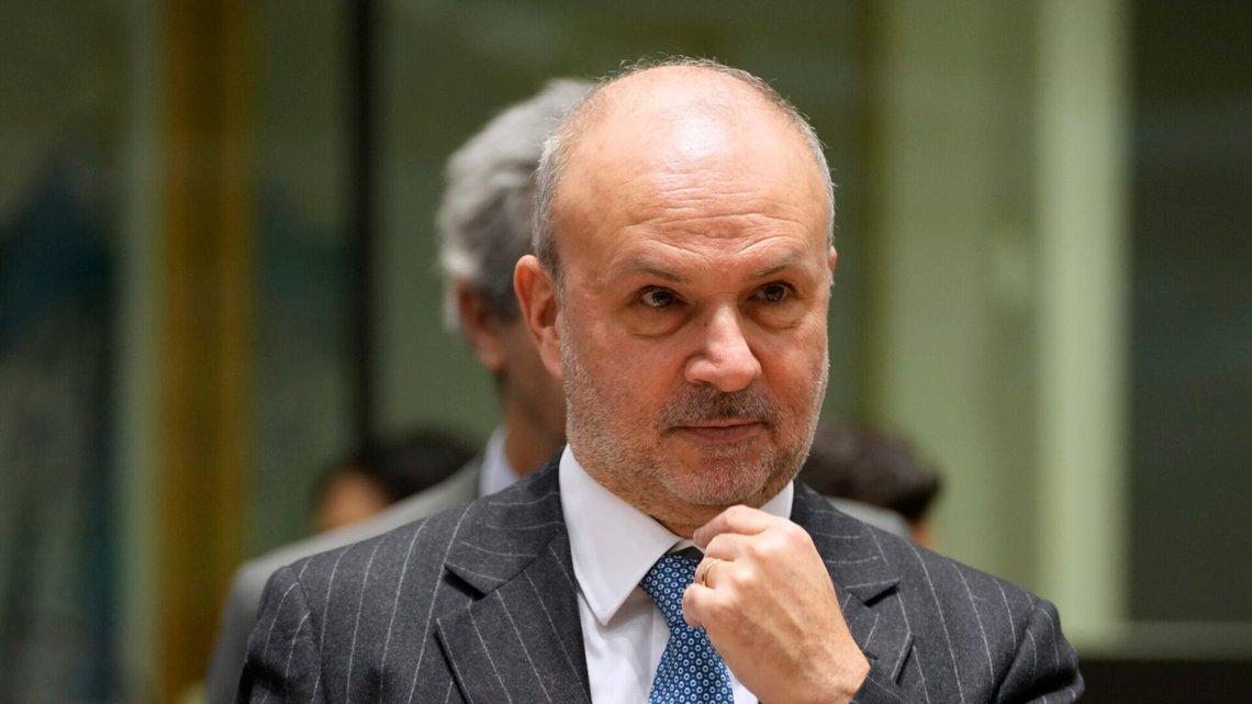 Orazio Schillaci under ett möte med EU:s hälsoministrar i Bryssel den 14 mars 2023. Foto: Virginia Mayo / AP / NTB. Orazio Schillaci under ett möte med EU:s hälsoministrar i Bryssel den 14 mars 2023. Foto: Virginia Mayo / AP / NTB.