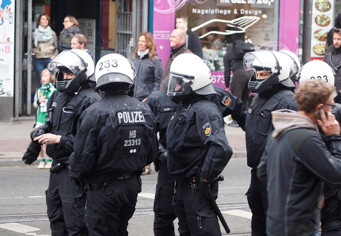 Polisen i Bremen har varierande uppgifter. Foto: l&d CC BY-SA 4.0 Polisen i Bremen har varierande uppgifter. Foto: l&d CC BY-SA 4.0