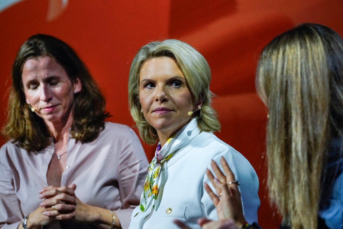 Arendal 20250812. FrP-ledaren Sylvi Listhaug deltar tillsammans med justitieminister Astri Aas-Hansen i ett evenemang om organiserad brottslighet under Arendalsveckan. Foto: Ole Berg-Rusten / NTB Arendal 20250812. FrP-ledaren Sylvi Listhaug deltar tillsammans med justitieminister Astri Aas-Hansen i ett evenemang om organiserad brottslighet under Arendalsveckan. Foto: Ole Berg-Rusten / NTB