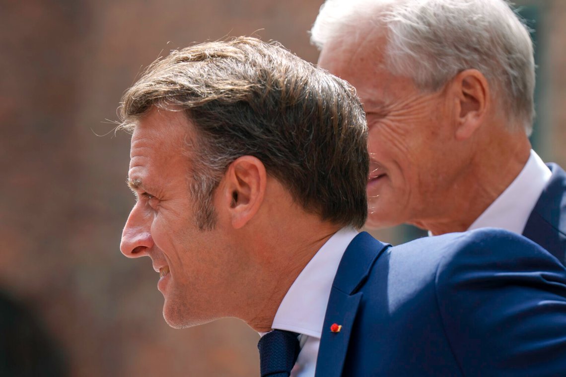 Oslo 20250623. Frankrikes president Emmanuel Macron tas emot av Norges statsminister Jonas Gahr Støre (Ap) i samband med president Macrons officiella besök i Norge. Foto: Cornelius Poppe/ NTB Oslo 20250623. Frankrikes president Emmanuel Macron tas emot av Norges statsminister Jonas Gahr Støre (Ap) i samband med president Macrons officiella besök i Norge. Foto: Cornelius Poppe/ NTB