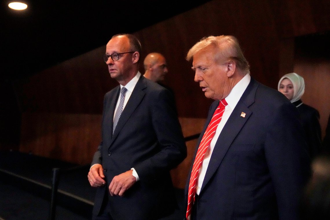 USA:s president Donald Trump och Tysklands förbundskansler Friedrich Merz vid Nato-toppmötet i Haag, Nederländerna i juni. Trump har stängt den södra gränsen och minskat miljardbeloppen i det kämpande Medicaid. Har Merz blivit inspirerad? Foto: Matthias Schrader/AP/NTB USA:s president Donald Trump och Tysklands förbundskansler Friedrich Merz vid Nato-toppmötet i Haag, Nederländerna i juni. Trump har stängt den södra gränsen och minskat miljardbeloppen i det kämpande Medicaid. Har Merz blivit inspirerad? Foto: Matthias Schrader/AP/NTB