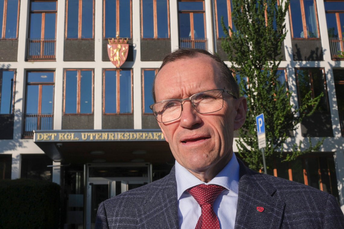 Norges utrikesminister Espen Barth Eide är osäker på om Danmark kommer att kunna få tillräckligt många EU-länder att stödja sitt förslag om ekonomiska sanktioner mot Israel. Foto: Terje Pedersen / NTB Norges utrikesminister Espen Barth Eide är osäker på om Danmark kommer att kunna få tillräckligt många EU-länder att stödja sitt förslag om ekonomiska sanktioner mot Israel. Foto: Terje Pedersen / NTB