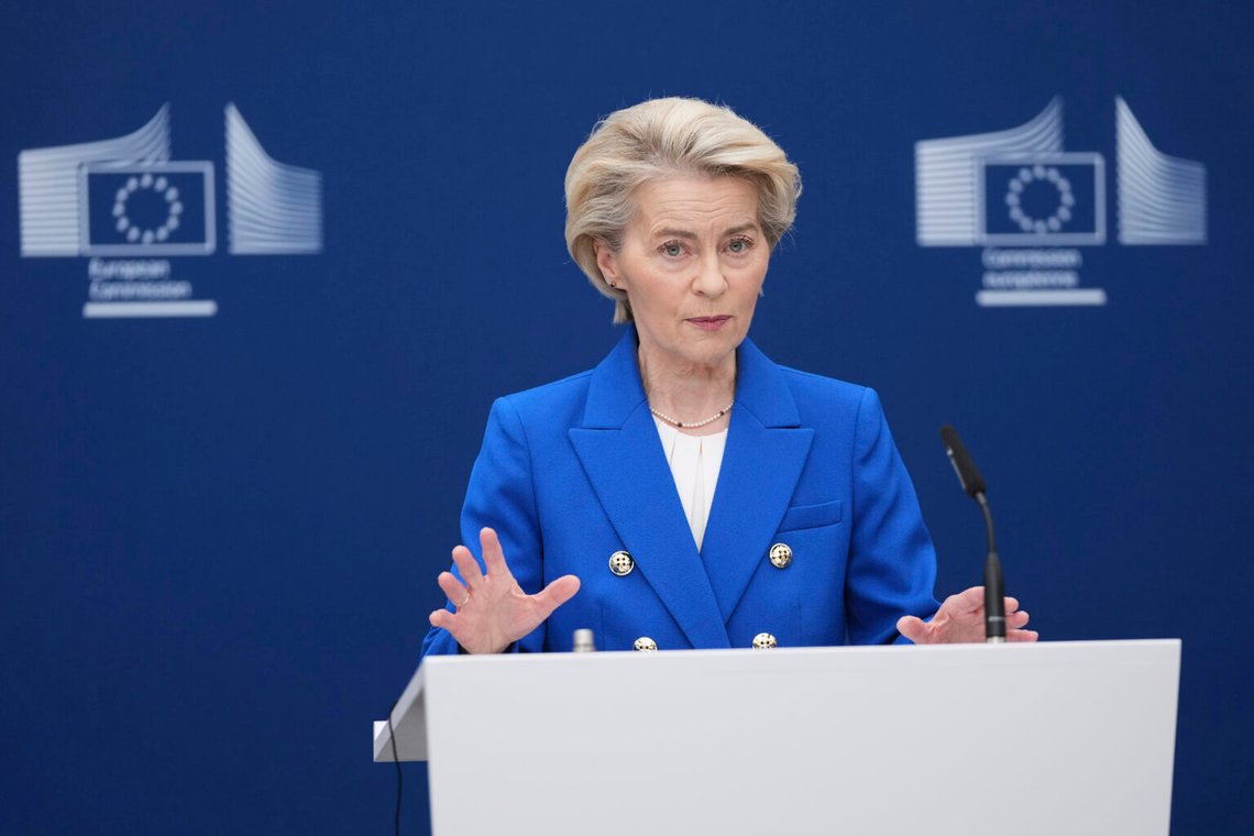 Ursula von der Leyen leder Europeiska kommissionen, som insisterar på sin rätt att reglera stora teknikföretag. Foto: Virginia Mayo / AP / NTB Ursula von der Leyen leder Europeiska kommissionen, som insisterar på sin rätt att reglera stora teknikföretag. Foto: Virginia Mayo / AP / NTB