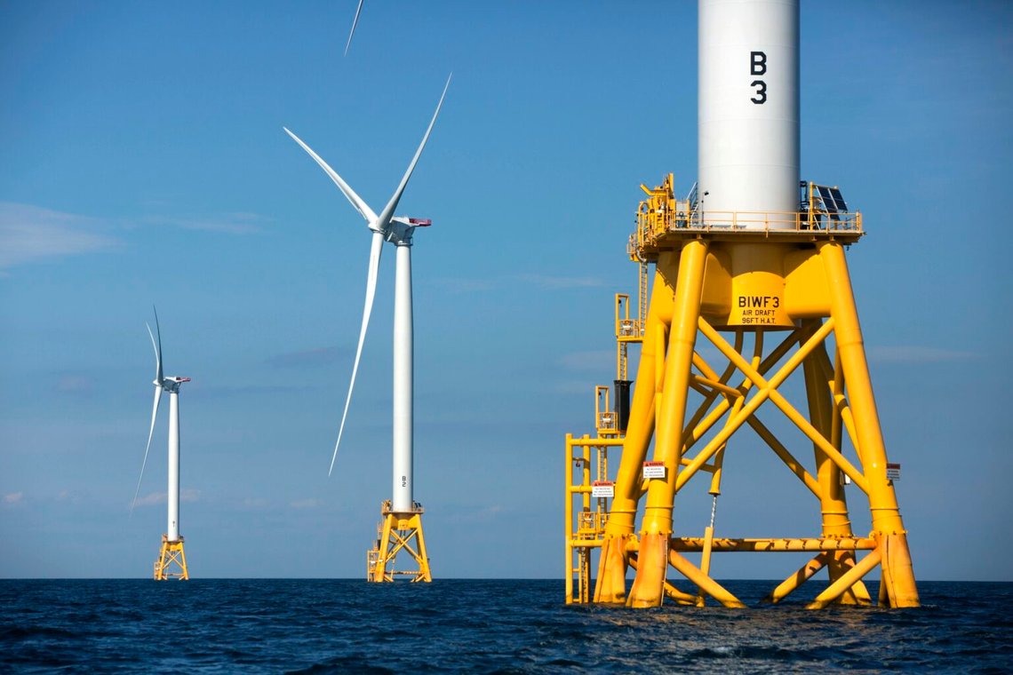 Det danska energibolaget Ørsted lade nyligen ner ett stort havsbaserad vindkraftsprojekt värt upp till 7 miljarder kronor i Storbritannien. Bilden visar Ørsteds vindkraftverk utanför USA:s kust. Foto: Michael Dwyer / AP / NTB. Det danska energibolaget Ørsted lade nyligen ner ett stort havsbaserad vindkraftsprojekt värt upp till 7 miljarder kronor i Storbritannien. Bilden visar Ørsteds vindkraftverk utanför USA:s kust. Foto: Michael Dwyer / AP / NTB.