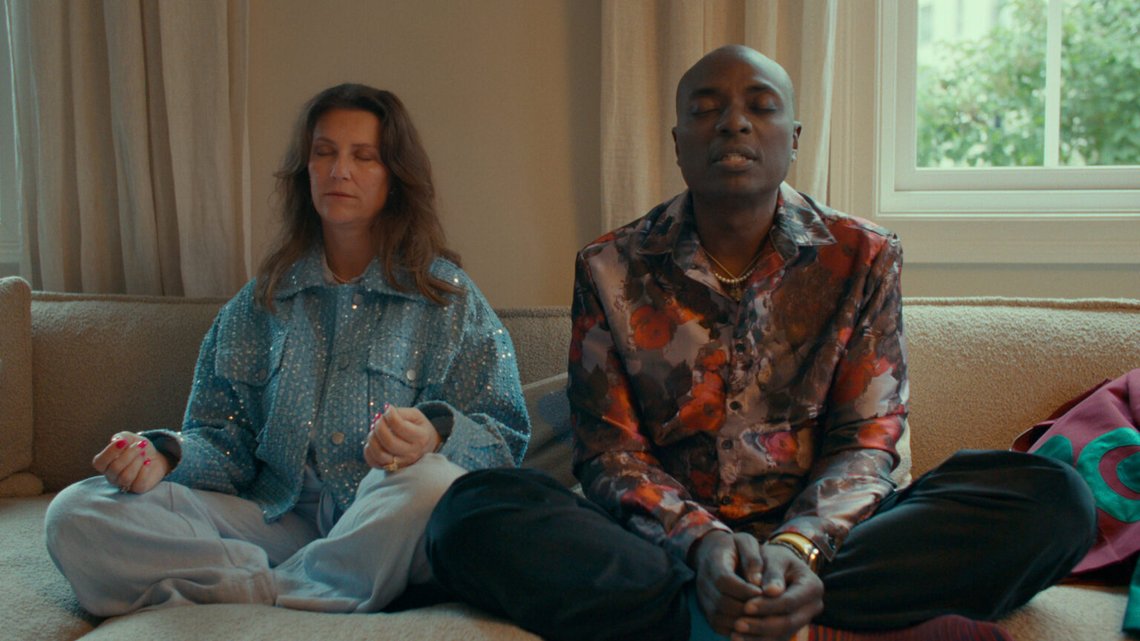 Shamanen Durek Verrett och Märtha Louise i dokumentären Rebel Royals som har premiär 16 september. Med tillstånd av Netflix © 2025 Foto: Netflix / Handout / NTB Shamanen Durek Verrett och Märtha Louise i dokumentären Rebel Royals som har premiär 16 september. Med tillstånd av Netflix © 2025 Foto: Netflix / Handout / NTB
