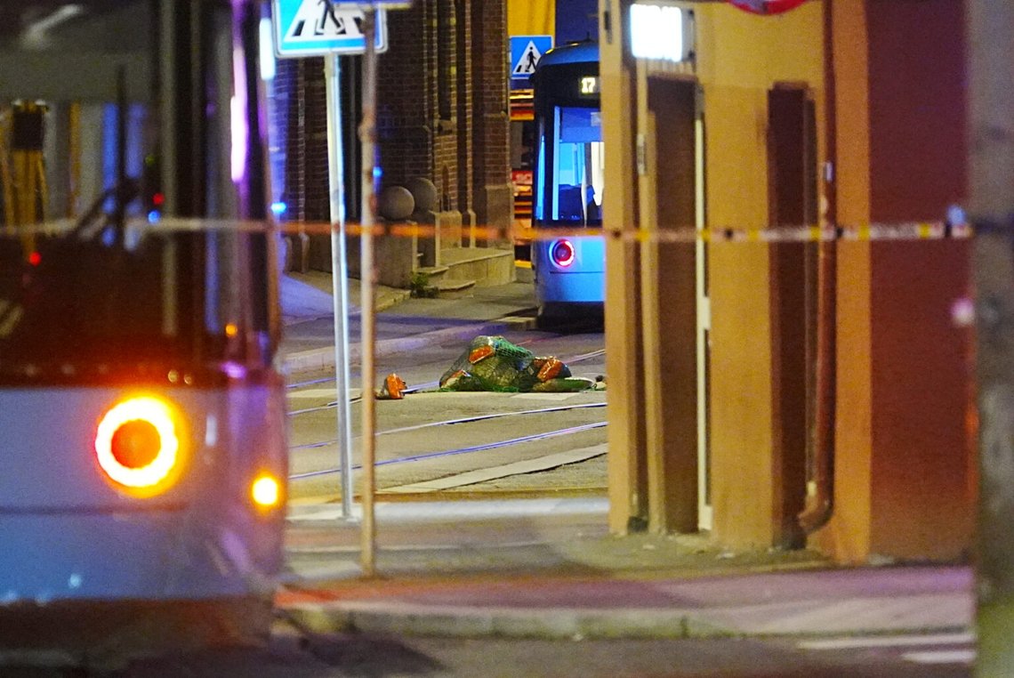 En av 13-åringarna som hämtades in för granatexplosionen i Bislett i slutet av september ska ha rekryterats via sociala medier, en metod som Kripos ser alltmer. Foto: Terje Pedersen / NTB En av 13-åringarna som hämtades in för granatexplosionen i Bislett i slutet av september ska ha rekryterats via sociala medier, en metod som Kripos ser alltmer. Foto: Terje Pedersen / NTB
