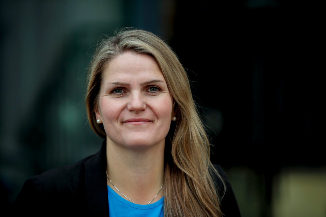 – Vårt uppdrag är att språket ska vara neutralt, konkret och precist – och att vi ska vara det för alla. Språk kan inkludera och exkludera, och vi ska inte exkludera, säger NRK:s språkansvarige Karoline Riise Kristiansen. Foto: Vidar Ruud / NTB – Vårt uppdrag är att språket ska vara neutralt, konkret och precist – och att vi ska vara det för alla. Språk kan inkludera och exkludera, och vi ska inte exkludera, säger NRK:s språkansvarige Karoline Riise Kristiansen. Foto: Vidar Ruud / NTB