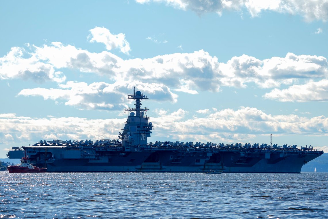 Det amerikanska hangarfartyget USS Gerald R. Ford skickas till Karibien. Här är det under ett besök i Oslofjorden i september. Foto: Lise Åserud / NTB Det amerikanska hangarfartyget USS Gerald R. Ford skickas till Karibien. Här är det under ett besök i Oslofjorden i september. Foto: Lise Åserud / NTB