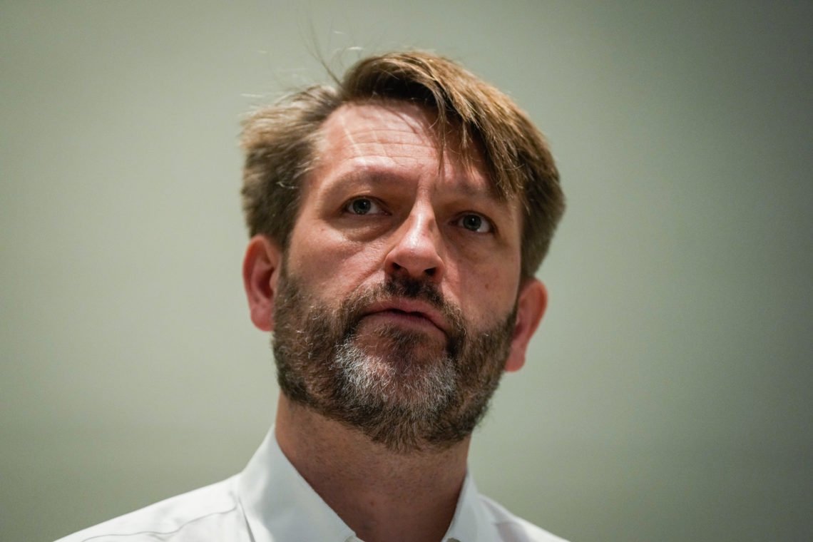 Eirik Lae Solberg från Høyre kritiserade starkt Trump för att han pratade om brottslighet och invandring i Europa, och i synnerhet London. Nu är han oroad över ungdomsgäng i Oslo. Foto: Beate Oma Dahle / NTB Eirik Lae Solberg från Høyre kritiserade starkt Trump för att han pratade om brottslighet och invandring i Europa, och i synnerhet London. Nu är han oroad över ungdomsgäng i Oslo. Foto: Beate Oma Dahle / NTB