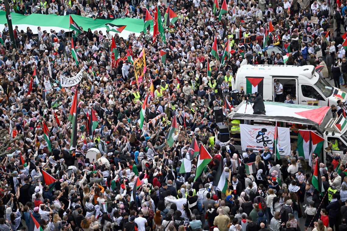 Palestinasupportrar demonstrerade i centrala Malmö inför Eurovisionfinalen 2024. Anledningen var att det hatade Israel deltog. Foto: Johan Nilsson/TT / NTB Palestinasupportrar demonstrerade i centrala Malmö inför Eurovisionfinalen 2024. Anledningen var att det hatade Israel deltog. Foto: Johan Nilsson/TT / NTB