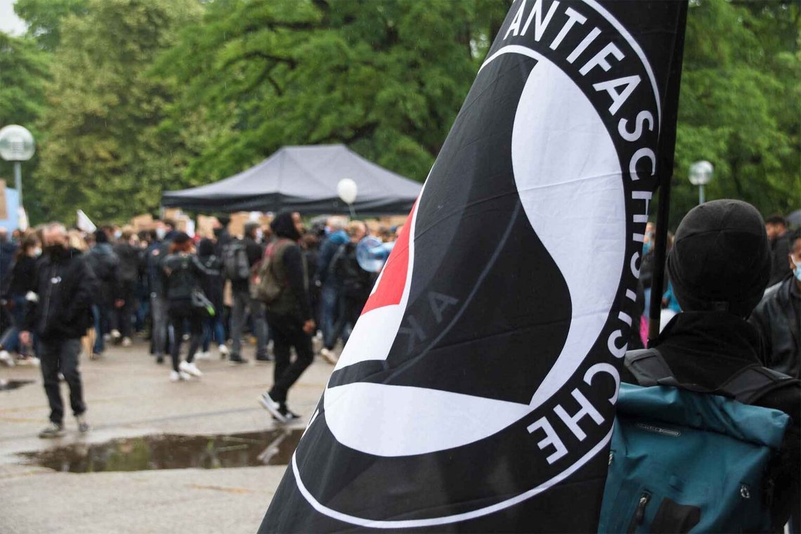 Antifaschistische Aktion i Stuttgart. Foto: Luca Engelhard CC BY 2.0 Antifaschistische Aktion i Stuttgart. Foto: Luca Engelhard CC BY 2.0