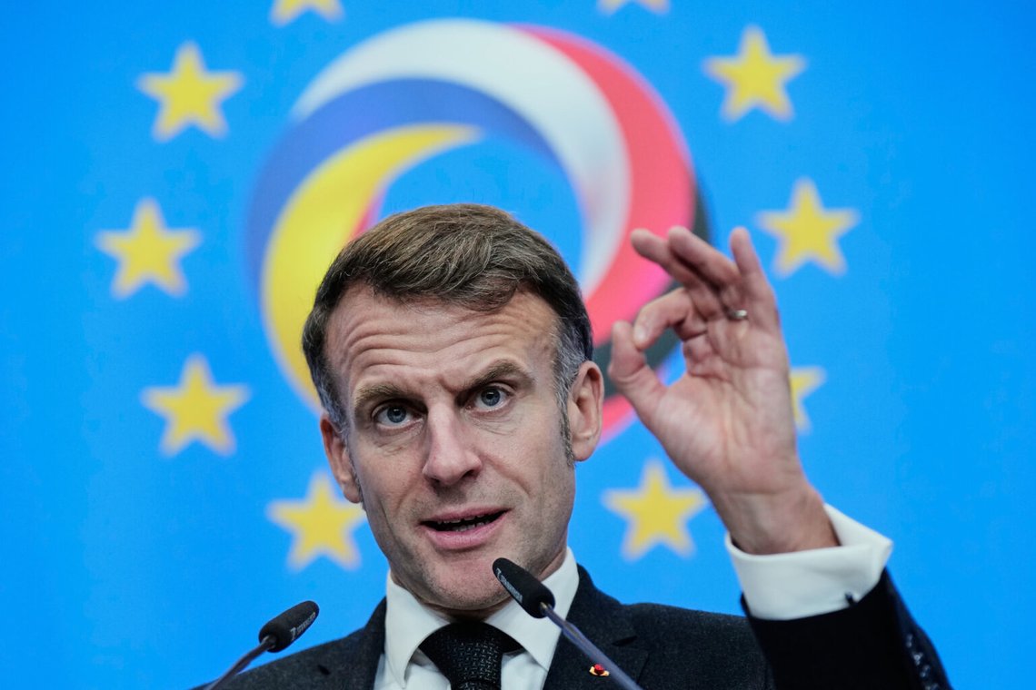 Frankrikes president Emmanuel Macron deltar i en presskonferens under det europeiska toppmötet om digital suveränitet i Berlin, Tyskland, den 18 november 2025. Foto: Ebrahim Noroozi/AP-NTB. Frankrikes president Emmanuel Macron deltar i en presskonferens under det europeiska toppmötet om digital suveränitet i Berlin, Tyskland, den 18 november 2025. Foto: Ebrahim Noroozi/AP-NTB.