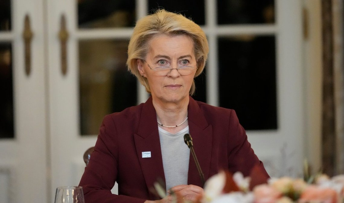 Europeiska kommissionens ordförande Ursula von der Leyen deltar i ett möte med MED9-gruppen, som består av nio Medelhavsländer i unionen, i Portoroz, Slovenien, den 20 oktober 2025. Foto: Darko Bandic / AP / NTB. Europeiska kommissionens ordförande Ursula von der Leyen deltar i ett möte med MED9-gruppen, som består av nio Medelhavsländer i unionen, i Portoroz, Slovenien, den 20 oktober 2025. Foto: Darko Bandic / AP / NTB.