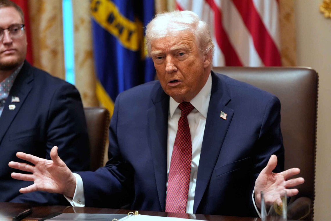 President Donald Trump talar under ett rundabordssamtal om jordbrukssubventioner i Vita husets kabinettssal, måndagen den 8 december 2025, i Washington. Foto: Alex Brandon/ AP Photo President Donald Trump talar under ett rundabordssamtal om jordbrukssubventioner i Vita husets kabinettssal, måndagen den 8 december 2025, i Washington. Foto: Alex Brandon/ AP Photo