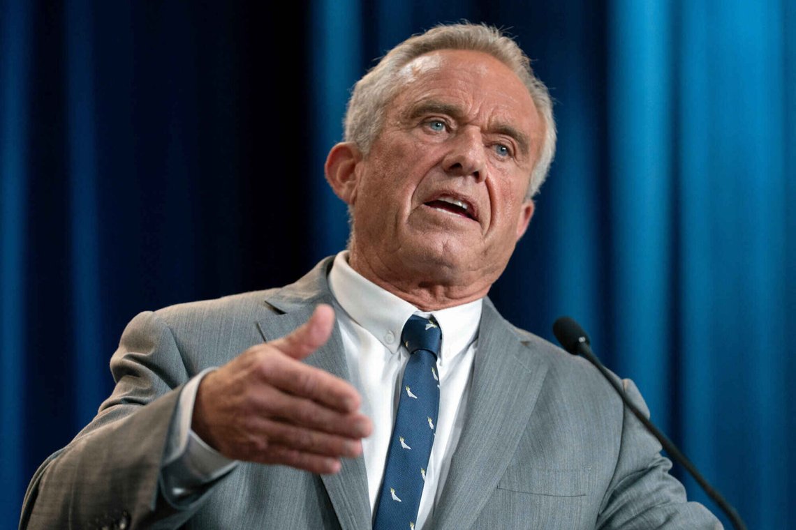 Hälso- och socialminister Robert F. Kennedy Jr. talar under en presskonferens i Hubert Humphrey Building Auditorium i Washington, 22 april 2025. Foto: Jose Luis Magana/AP-NTB Hälso- och socialminister Robert F. Kennedy Jr. talar under en presskonferens i Hubert Humphrey Building Auditorium i Washington, 22 april 2025. Foto: Jose Luis Magana/AP-NTB