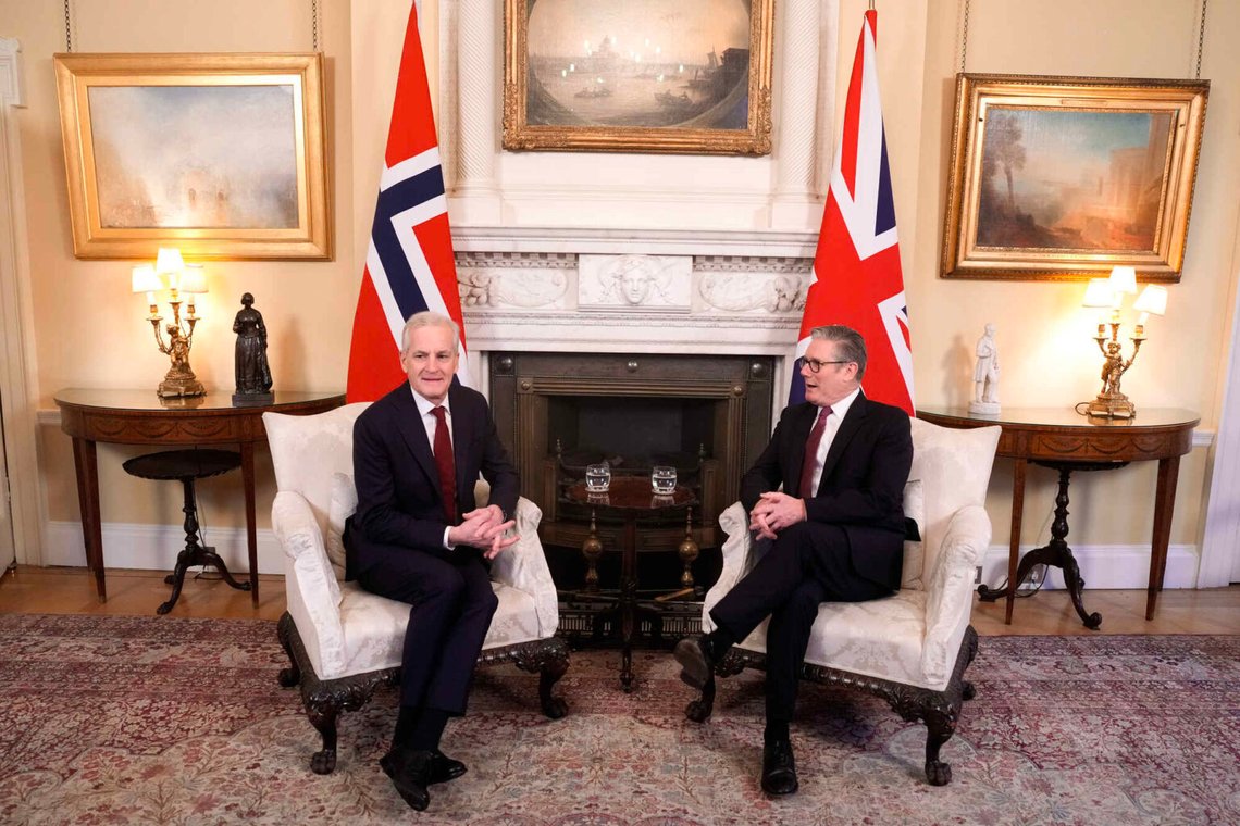 London, Storbritannien 20251204. Norges statsminister Jonas Gahr Støre träffar Storbritanniens premiärminister Keir Starmer i London. Tillsammans kommer de också att besöka den brittiska flygbasen Lossiemouth i Skottland där de kommer att träffa både norsk och brittisk försvarspersonal. Foto: Javad Parsa / NTB London, Storbritannien 20251204. Norges statsminister Jonas Gahr Støre träffar Storbritanniens premiärminister Keir Starmer i London. Tillsammans kommer de också att besöka den brittiska flygbasen Lossiemouth i Skottland där de kommer att träffa både norsk och brittisk försvarspersonal. Foto: Javad Parsa / NTB