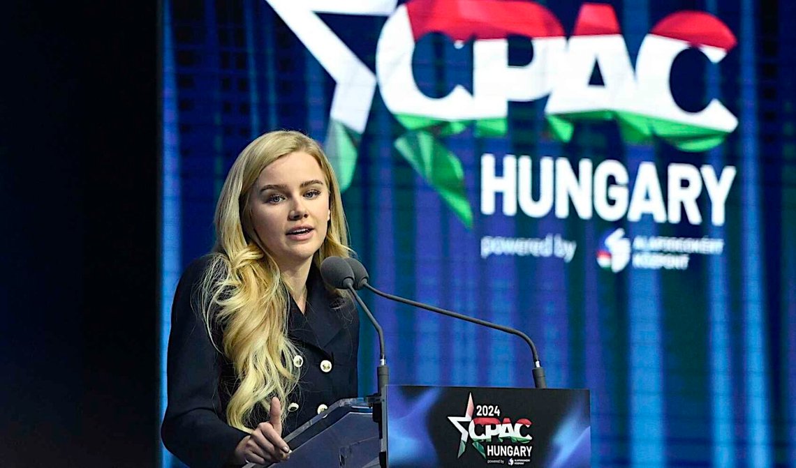 Eva Vlaardingerbroek talar på CPAC-konferensen i Budapest den 25 april 2024. Foto: Szilard Koszticsak / MTI via AP / NTB. Eva Vlaardingerbroek talar på CPAC-konferensen i Budapest den 25 april 2024. Foto: Szilard Koszticsak / MTI via AP / NTB.