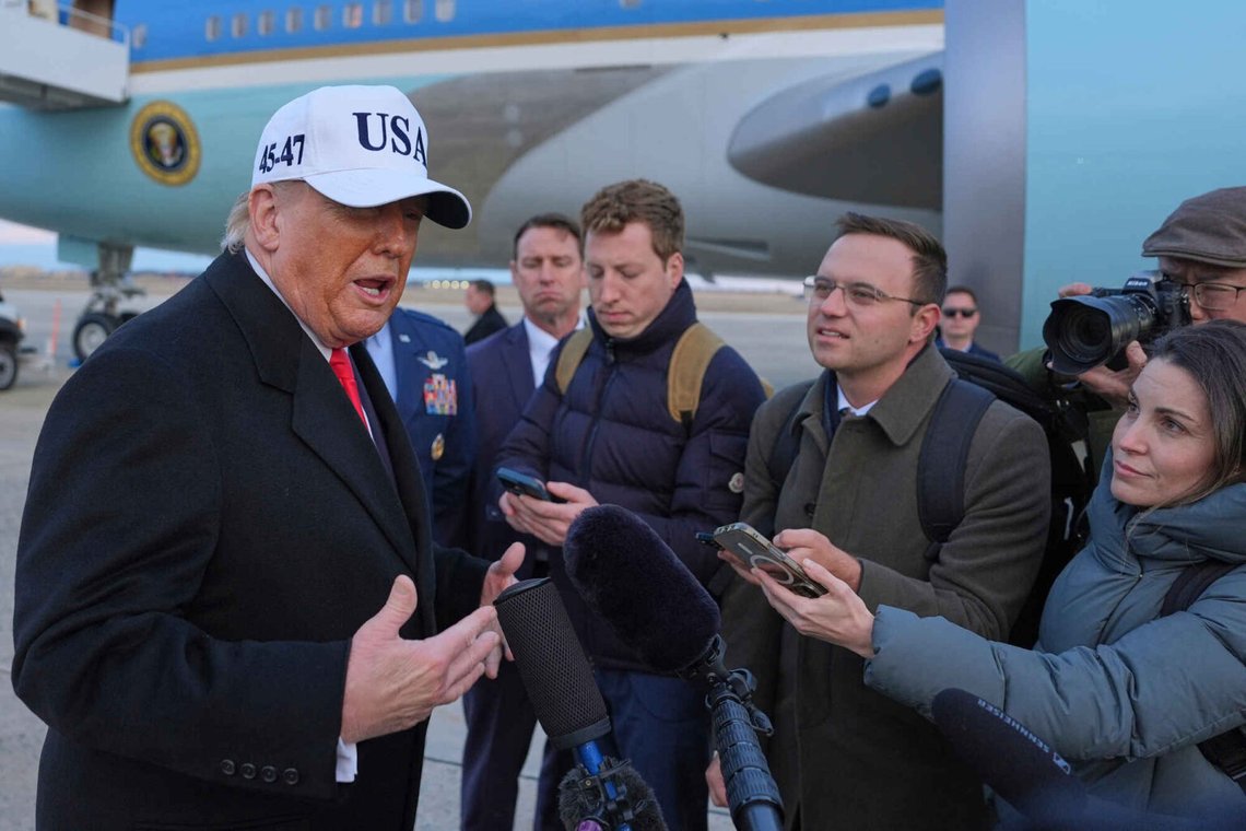 – Nato kommer att bli mycket mer effektivt och ändamålsenligt med Grönland i amerikanska händer. Allt annat än detta är oacceptabelt, skriver Trump på Truth Social inför mötet med Danmark och Grönland på onsdagen. Foto: Evan Vucci AP / NTB – Nato kommer att bli mycket mer effektivt och ändamålsenligt med Grönland i amerikanska händer. Allt annat än detta är oacceptabelt, skriver Trump på Truth Social inför mötet med Danmark och Grönland på onsdagen. Foto: Evan Vucci AP / NTB